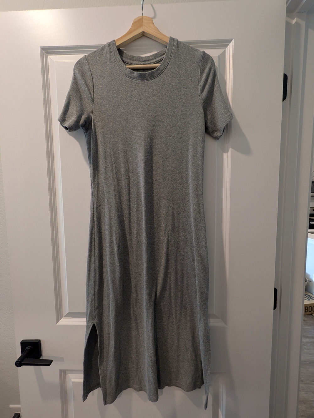 a new day Heather Gray Short-Sleeve Midi Dress